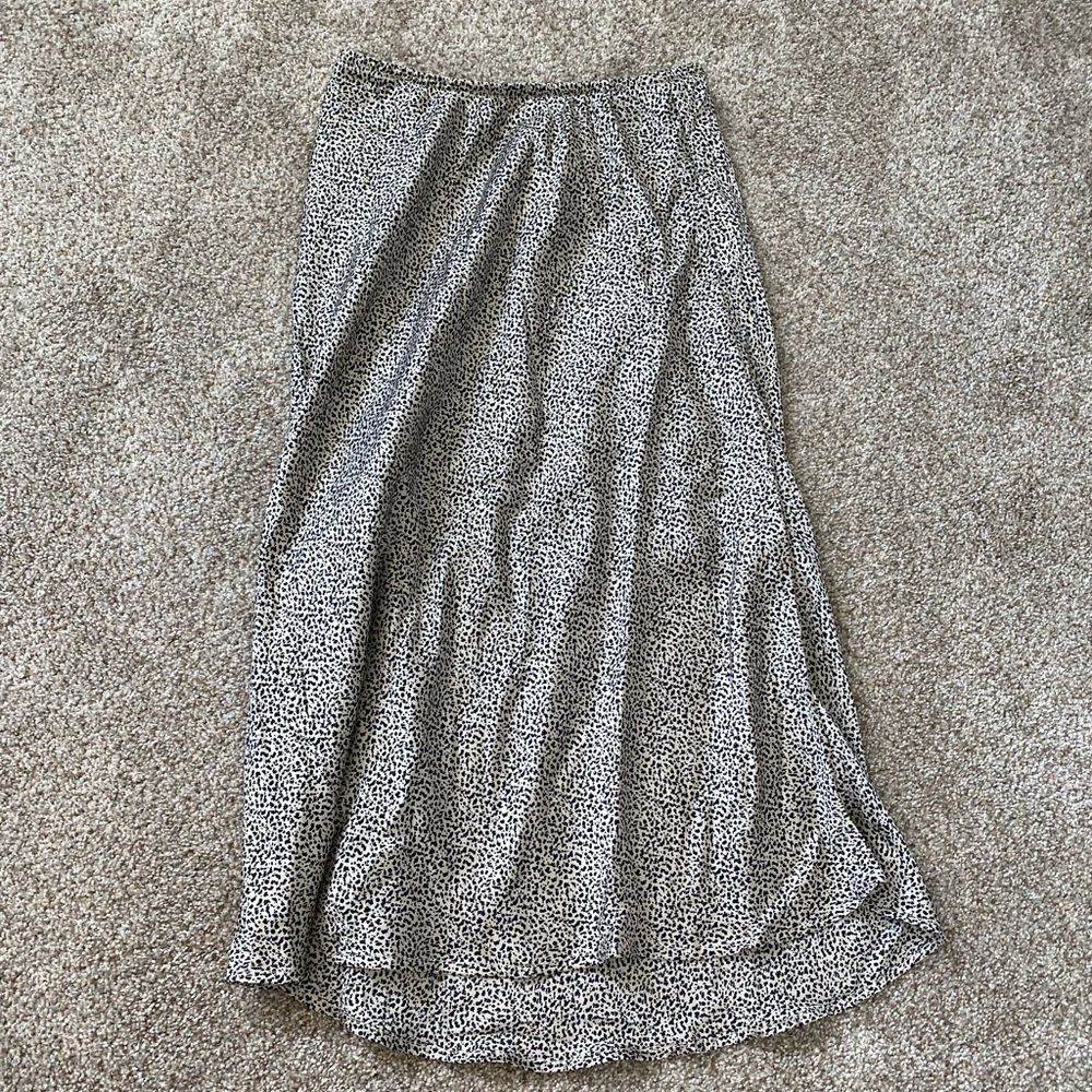 Sienna Sky Mid length skirt